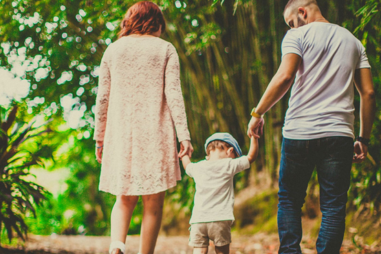 适合偏瘦供卵代生宝宝喝的奶粉，营养选择与健康成长